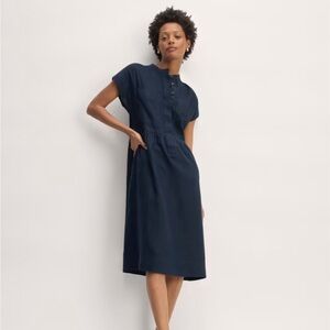 NWT Everlane Craft Dress in Navy Linen! This season, out of stock!